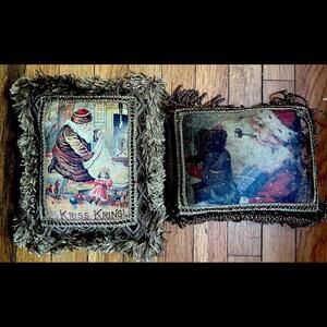 2-Pulvermacher Designs NY Luxury Christmas Pillows-KRISS KRINGLE, SANTA & Bear🎶